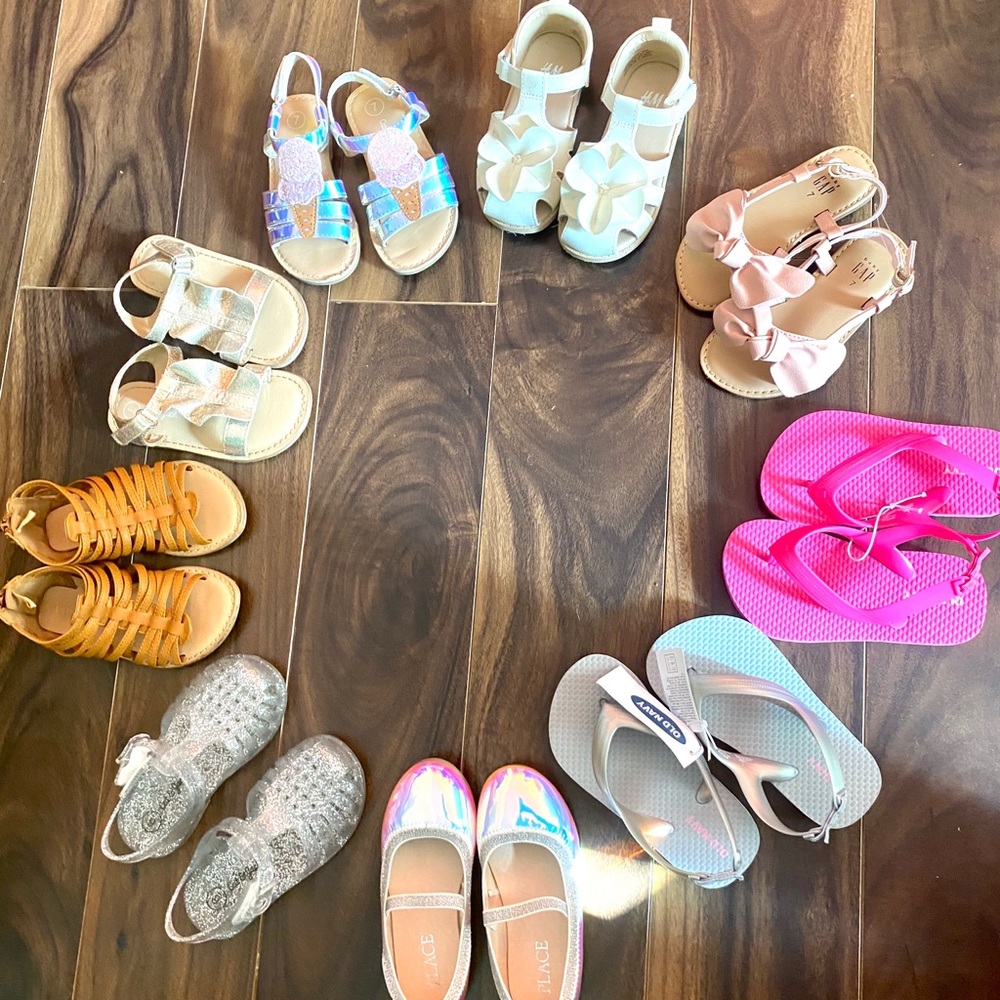 Toddler Girl’s Sandals/Flats Bundle Size 7